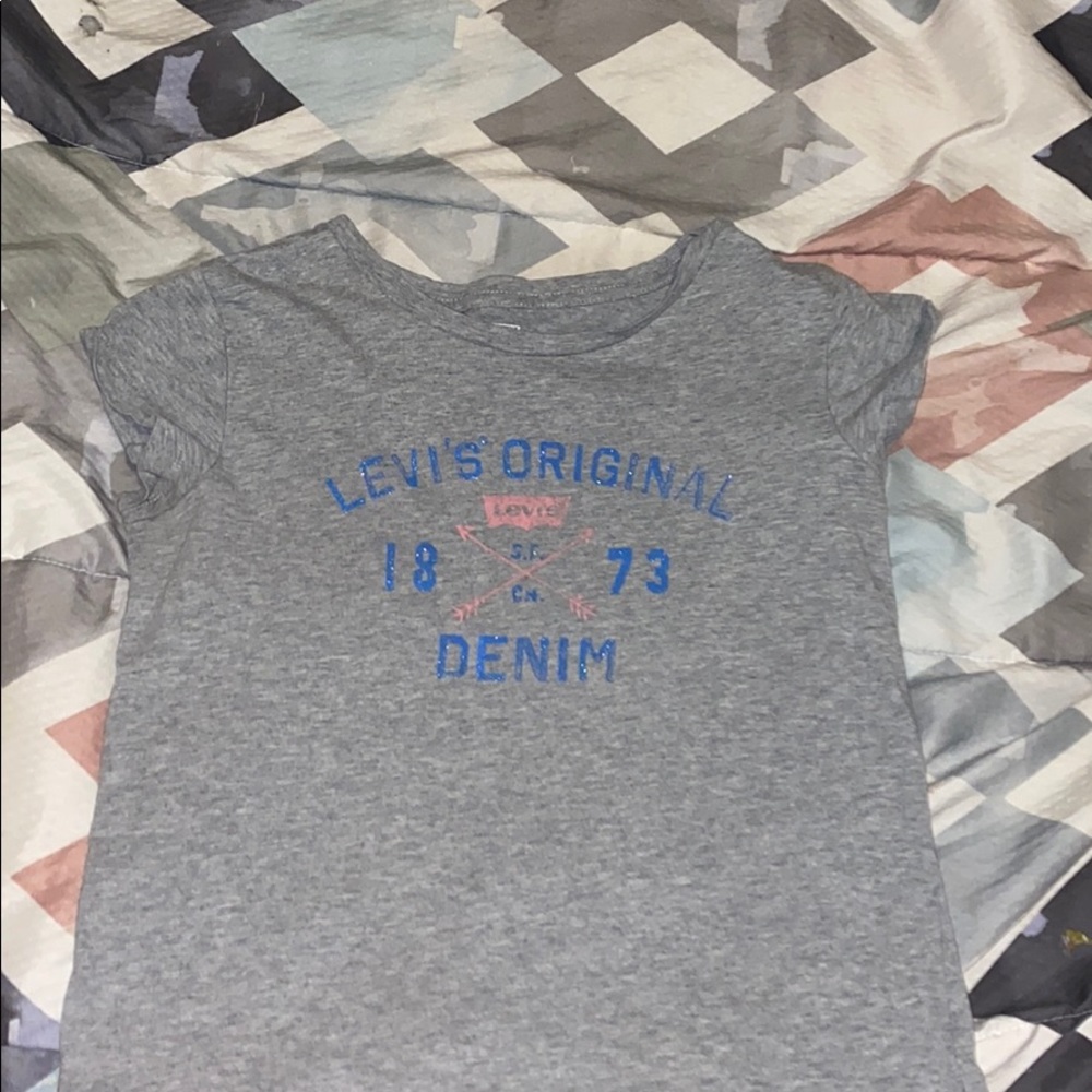 Levi’s shirt